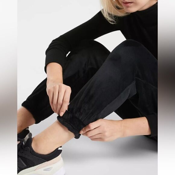 Athleta Black Double Cozy Karma Recover Jogger 1X - Picture 3 of 12